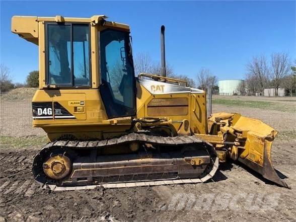 CAT D4G XL Crawler dozers