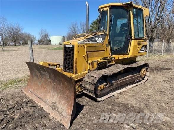 CAT D4G XL Crawler dozers