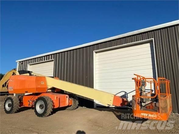 JLG 600S Telescopic boom lifts