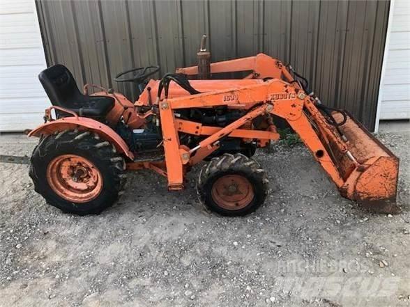Kubota B7100 Tractors