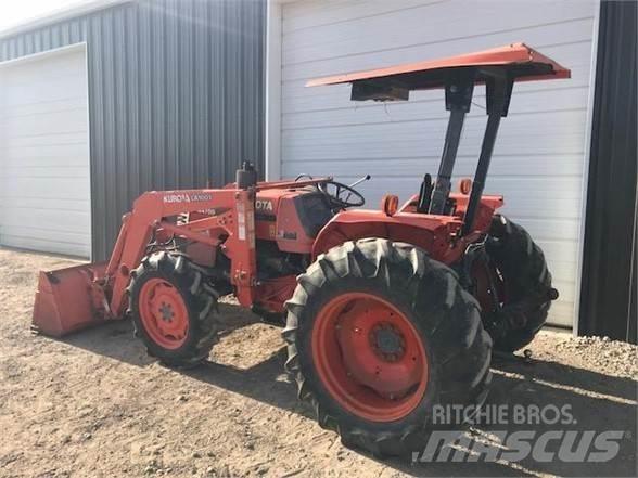 Kubota M4700 Tractors
