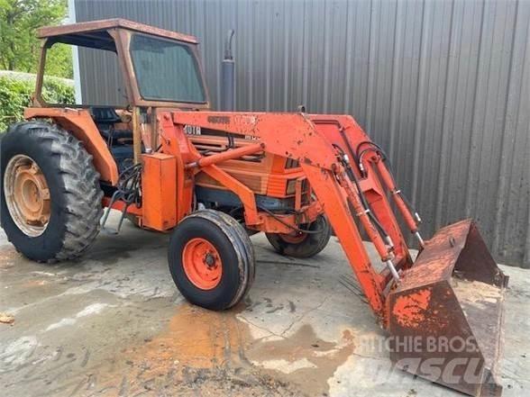 Kubota M8950 Tractors
