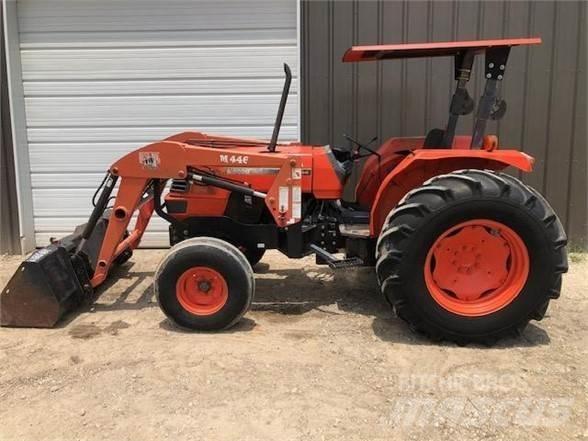 Kubota M9000 Tractors