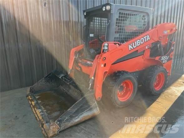 Kubota SSV65 Skid steer loaders