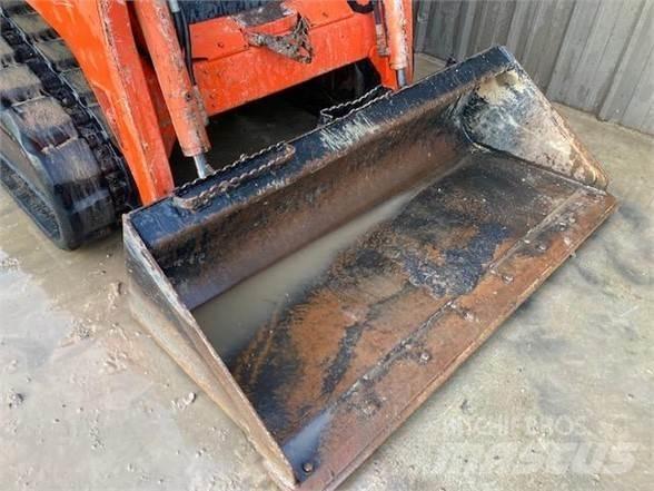 Kubota SVL75 Skid steer loaders