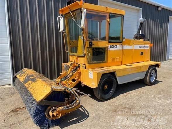 Rosco 4820 Sweepers