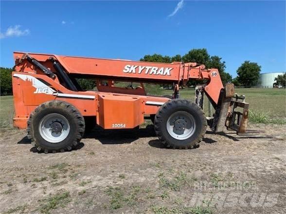 SkyTrak 10054 Telescopic handlers