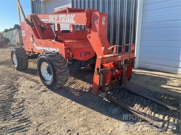 SkyTrak 5028 Telescopic handlers