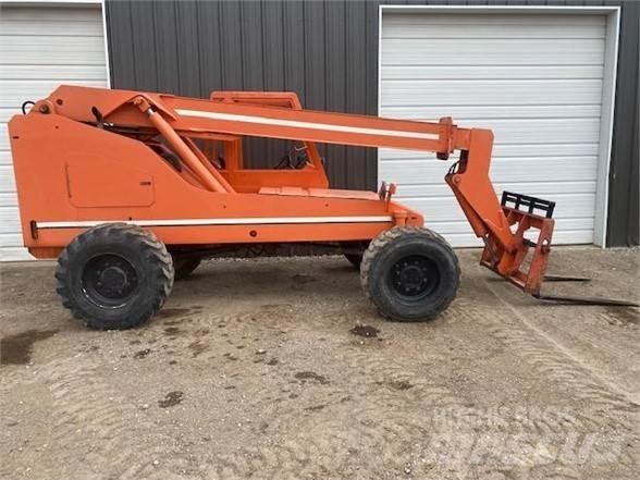 SkyTrak 5028 Telescopic handlers