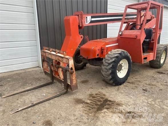SkyTrak 5028 Telescopic handlers