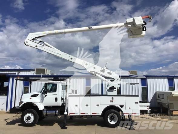 Altec AA55 Truck mounted platforms