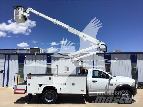 Altec AT37G Truck mounted platforms