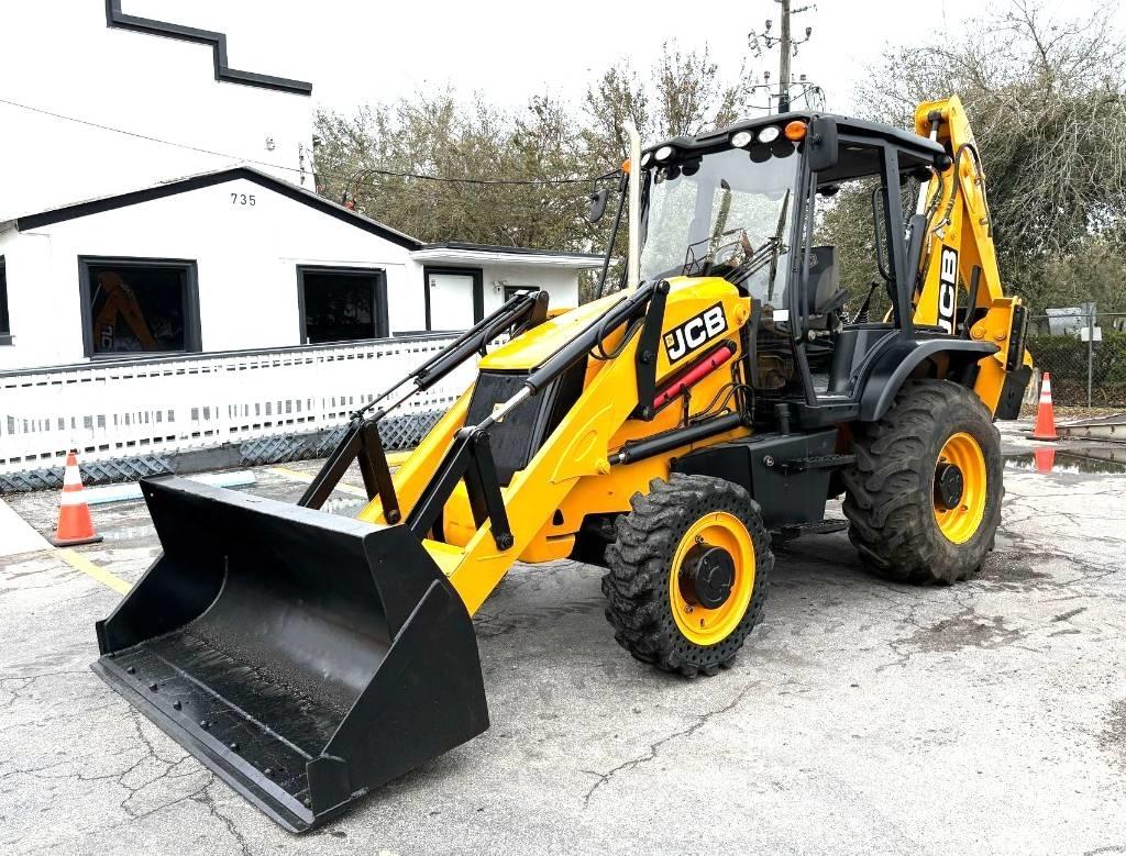 JCB 3 CX Backhoe