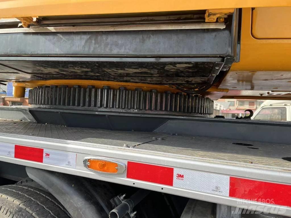 XCMG QY70KC All terrain cranes