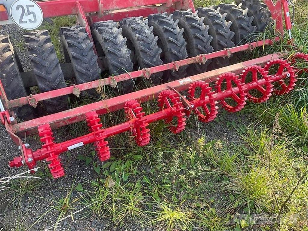 Horsch Tiger 8XL Cultivators
