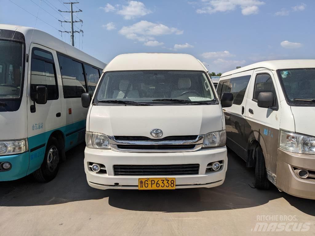 Toyota Hiace Intercity bus