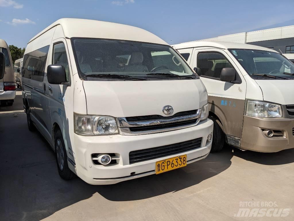 Toyota Hiace Intercity bus