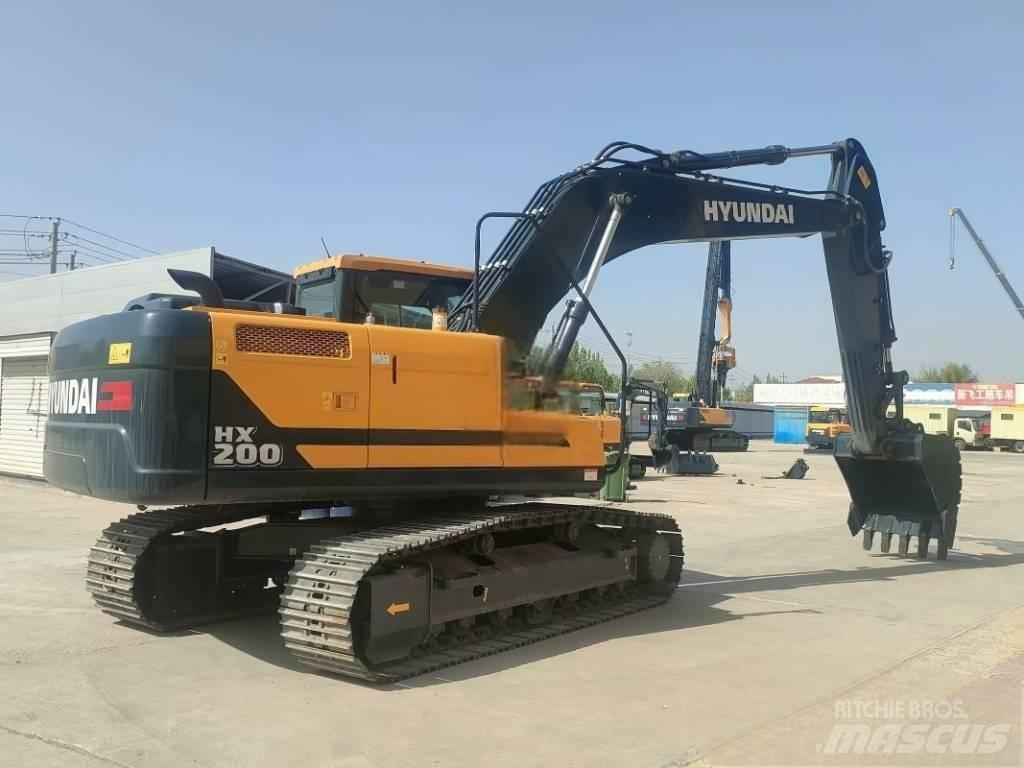 Hyundai HX 200 Crawler excavators