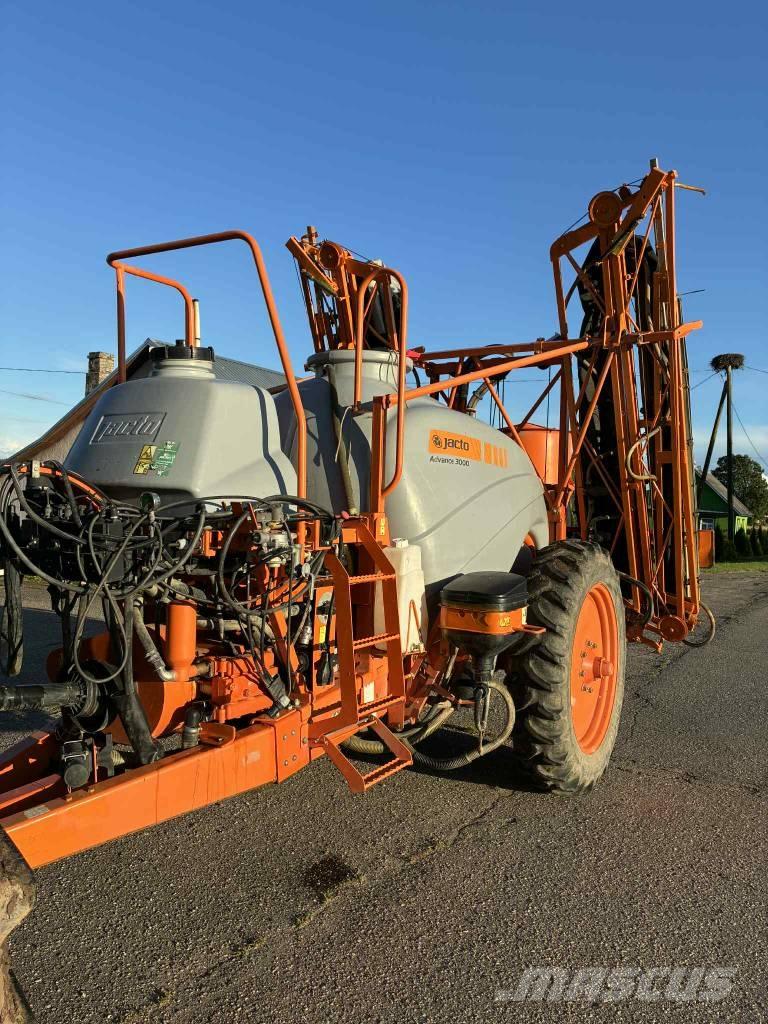 Jacto ADVANCE 3000 Trailed sprayers