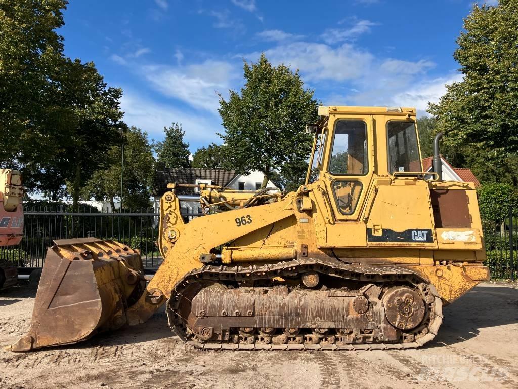 CAT 963 Crawler loaders