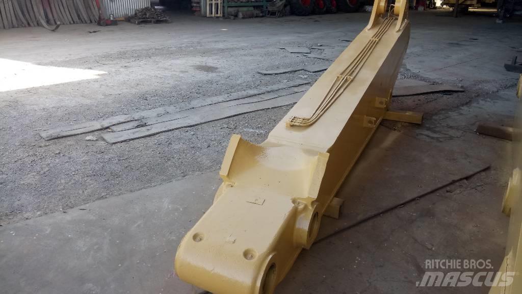 CAT 245 Booms and arms
