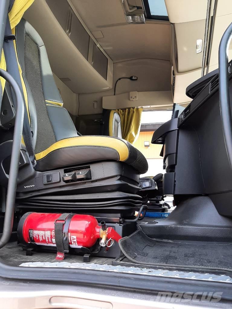 Volvo FH 16 Timber trucks