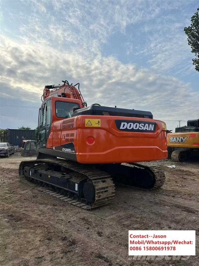 Doosan DX 225 LCA Crawler excavators