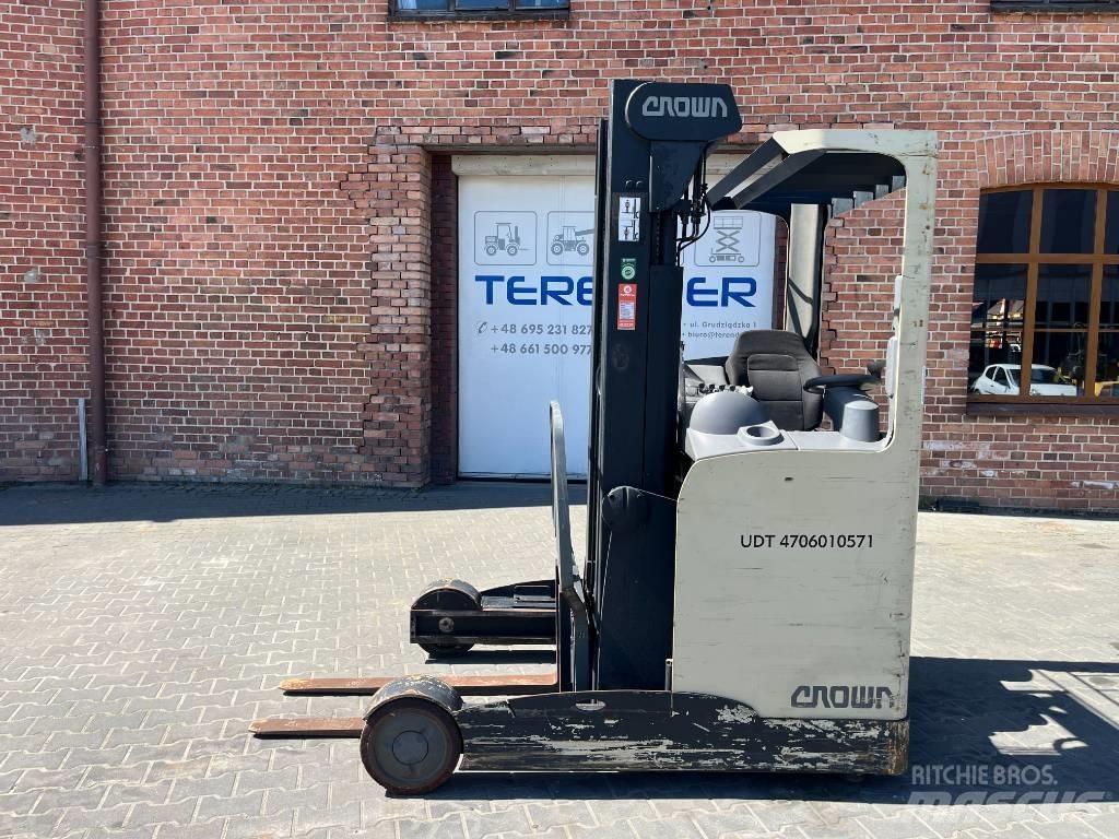 Crown ESR 4020-1.6 Side loader