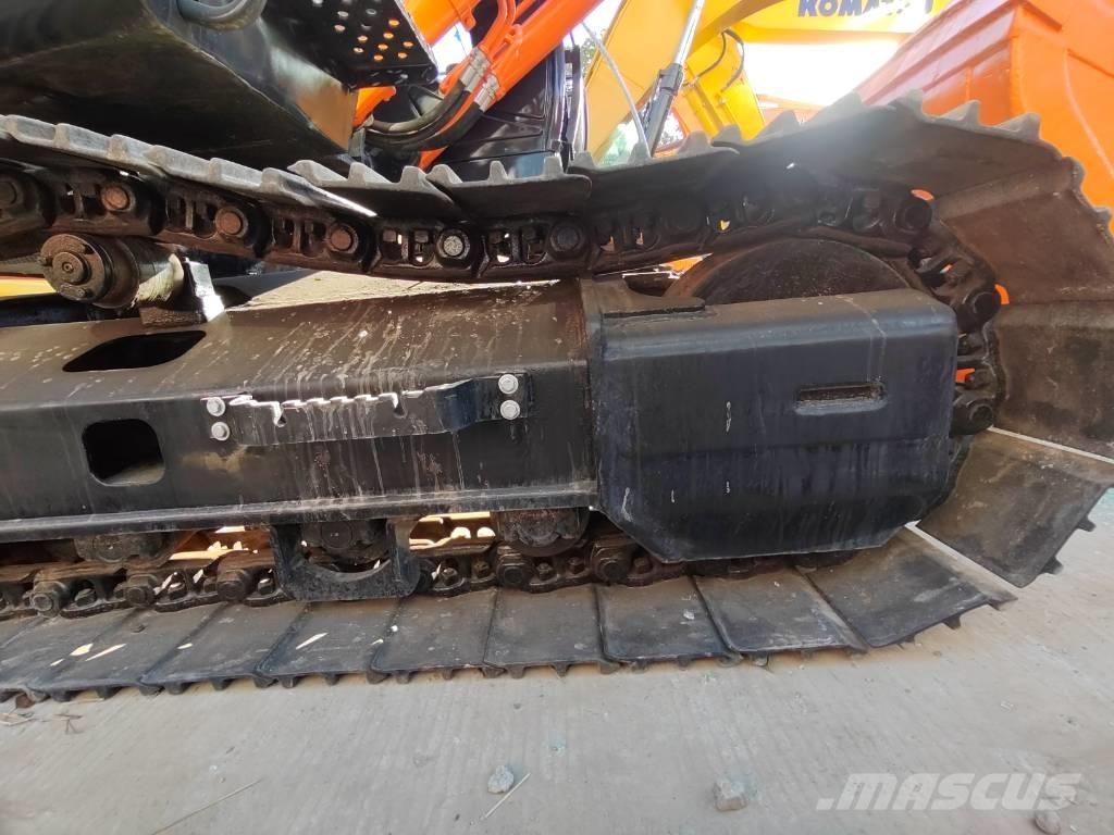 Hitachi ZX 200 Crawler excavators