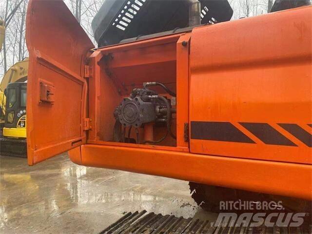 Doosan DX300LC Crawler excavators