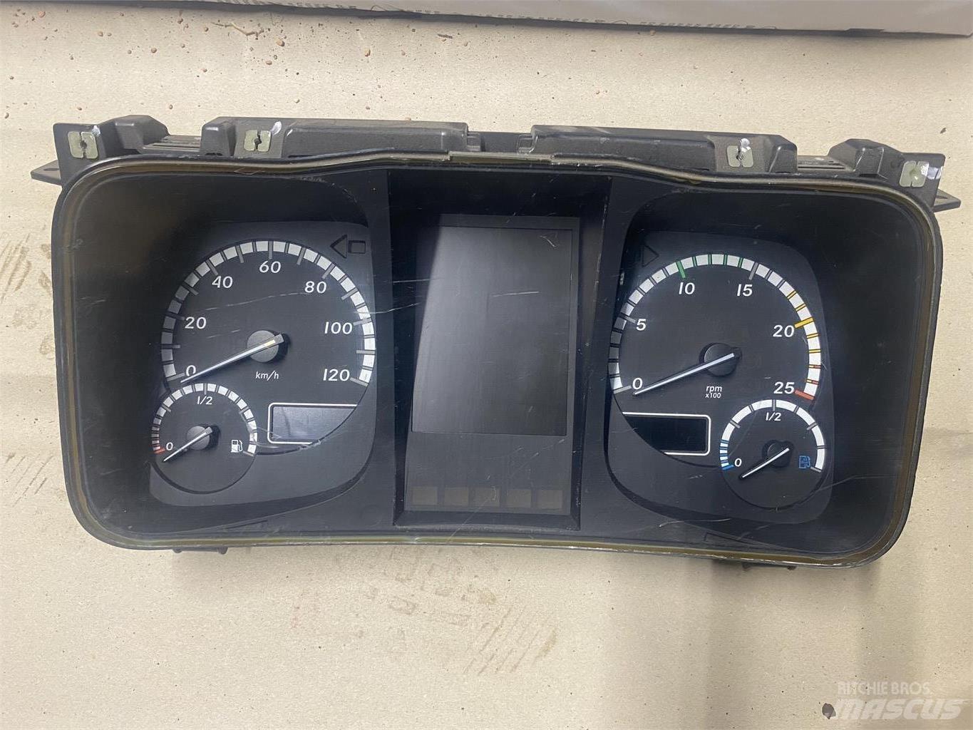 Mercedes-Benz Actros Electronics