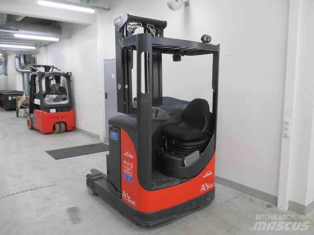 Linde R 12 Reach truck
