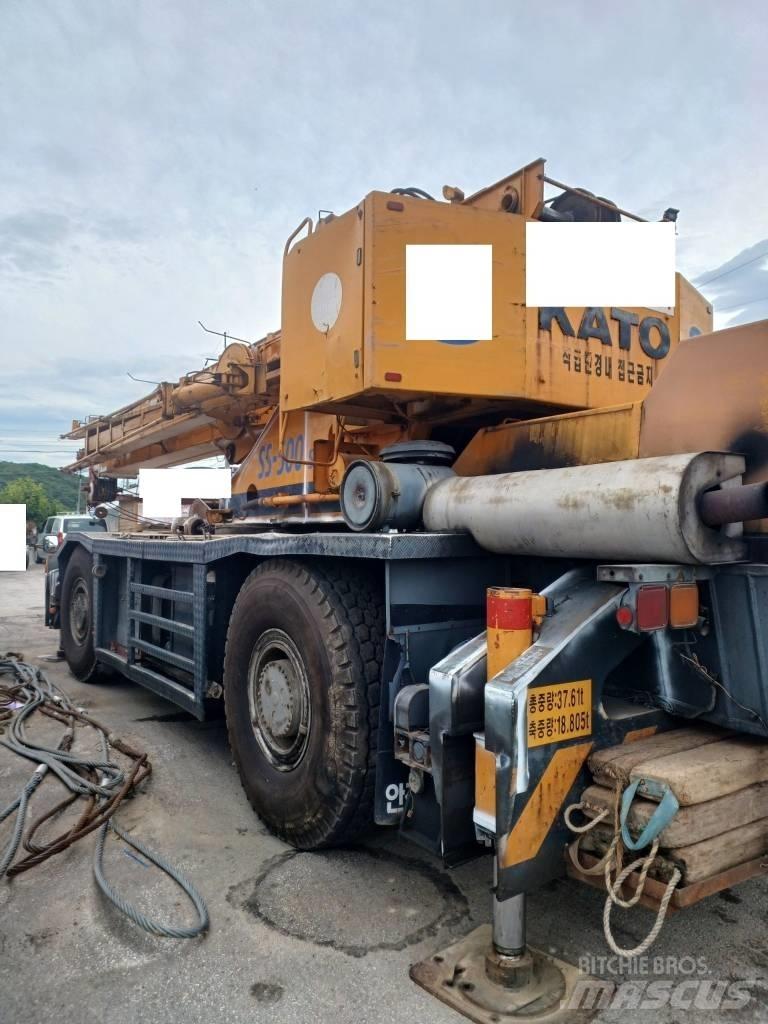 Kato SS 500 Rough terrain cranes