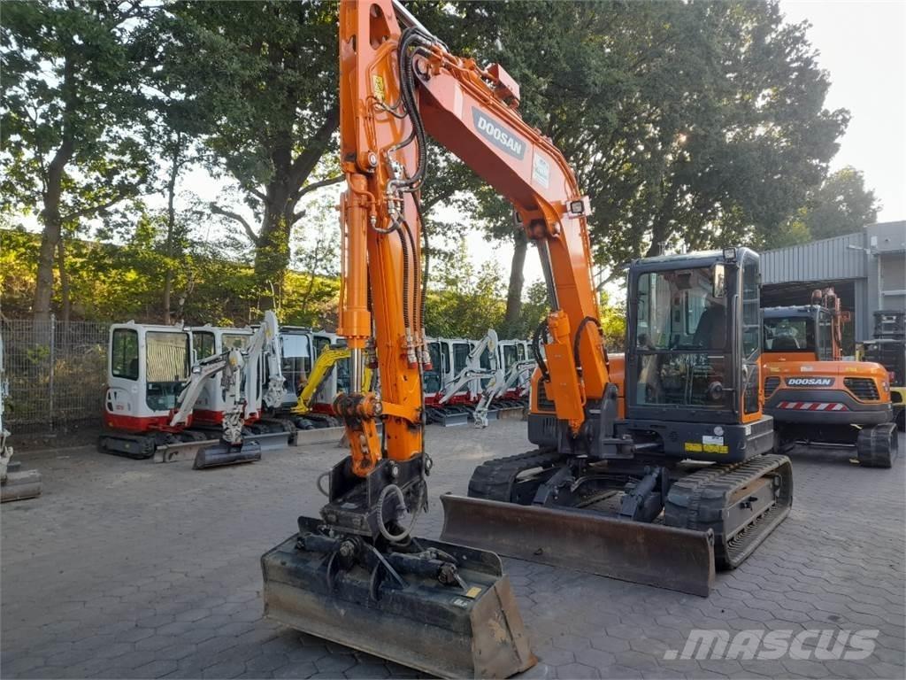 Doosan DX85R-3 Mini excavators  7t - 12t