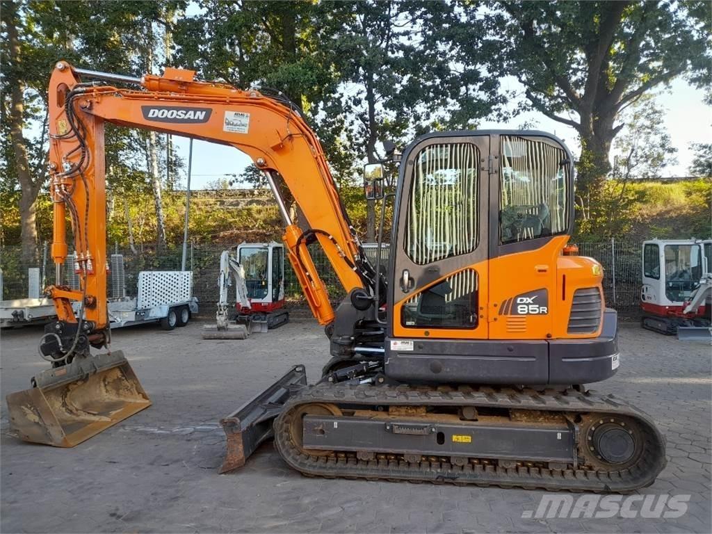 Doosan DX85R-3 Mini excavators  7t - 12t