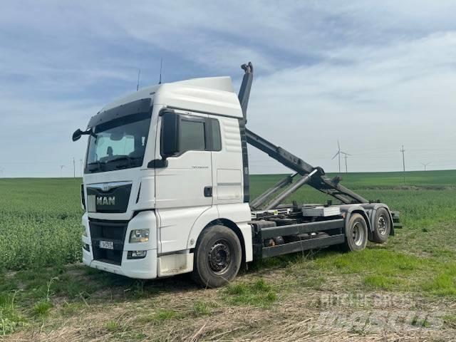 MAN 26.440 Hook lift trucks