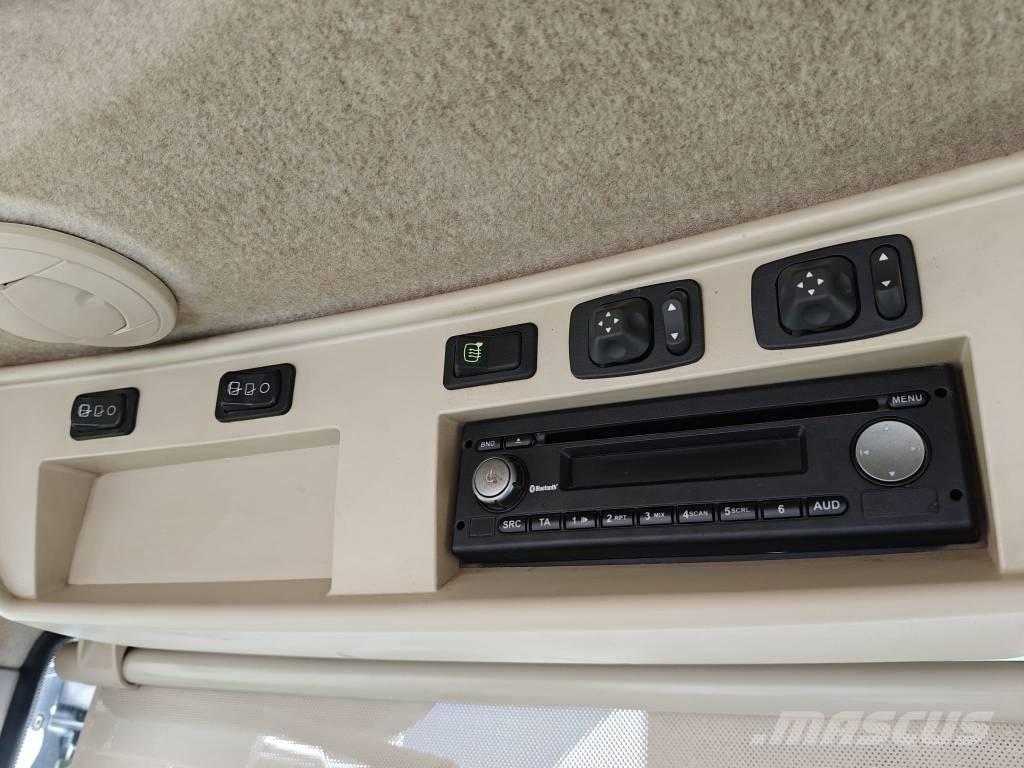 John Deere 7290 R Tractors