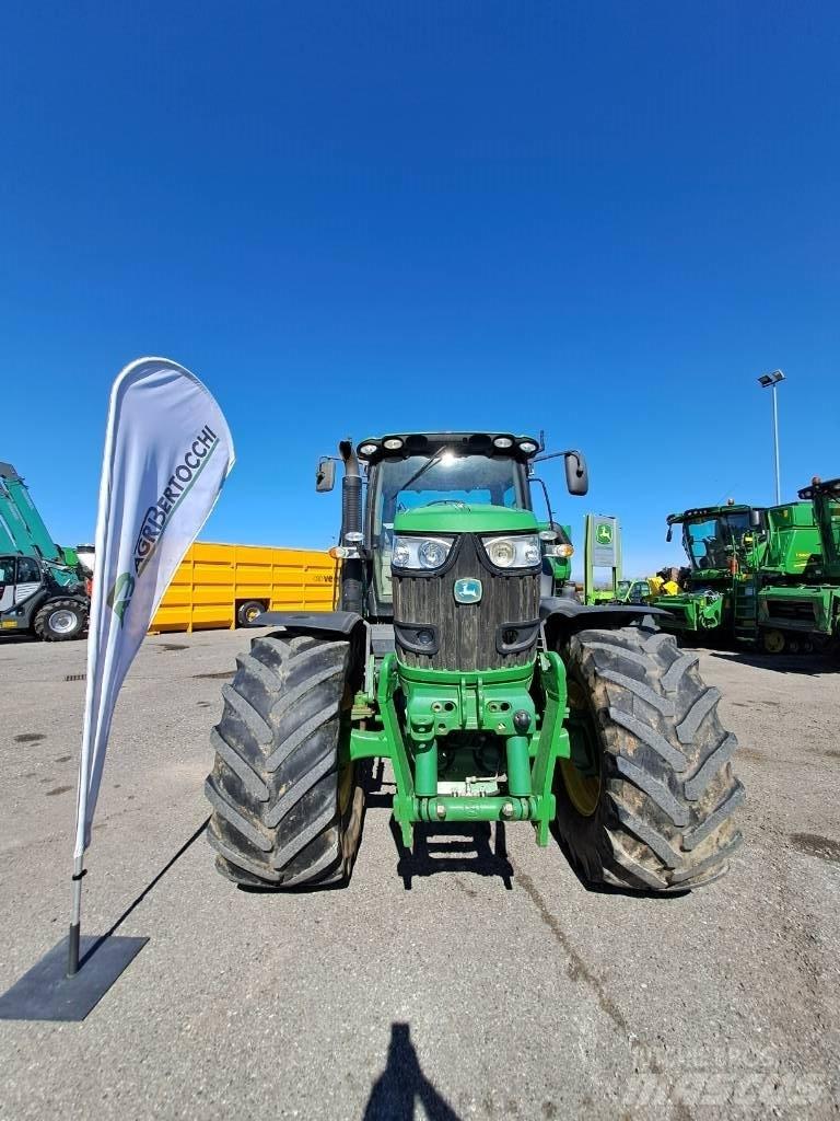 John Deere 6210 R Tractors