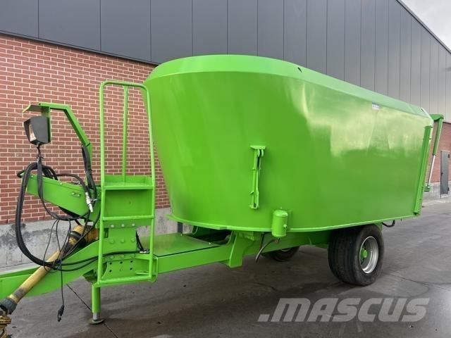  Farasin 18 m³ Feed mixer