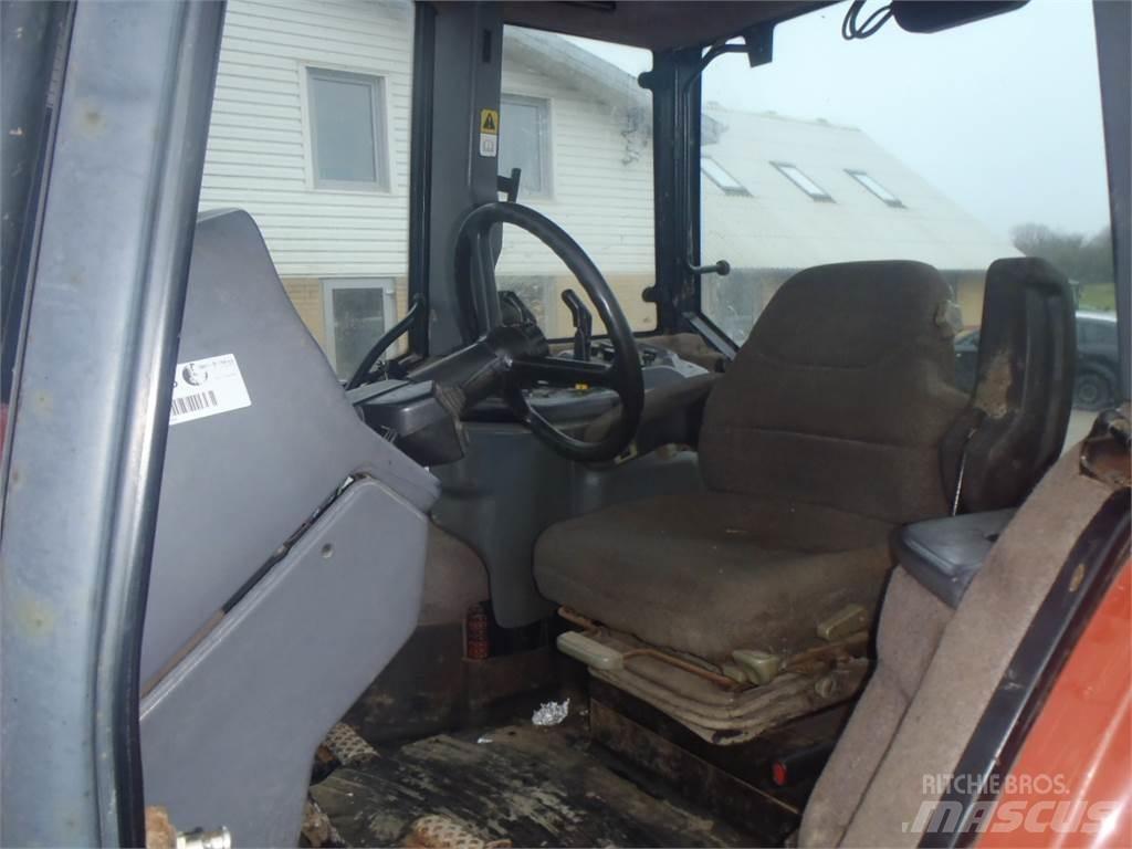 New Holland G170 Tractors