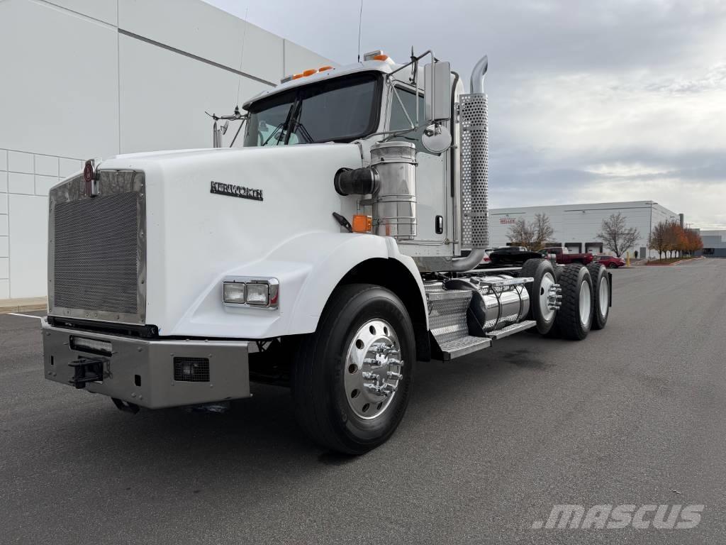Kenworth T 800 Prime Movers