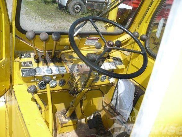 Grove RT58 Rough terrain cranes