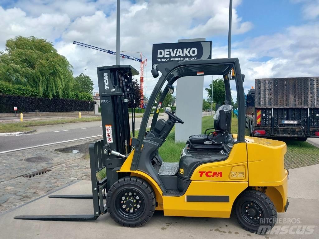 TCM FD25 E2  (*NEW) Diesel trucks