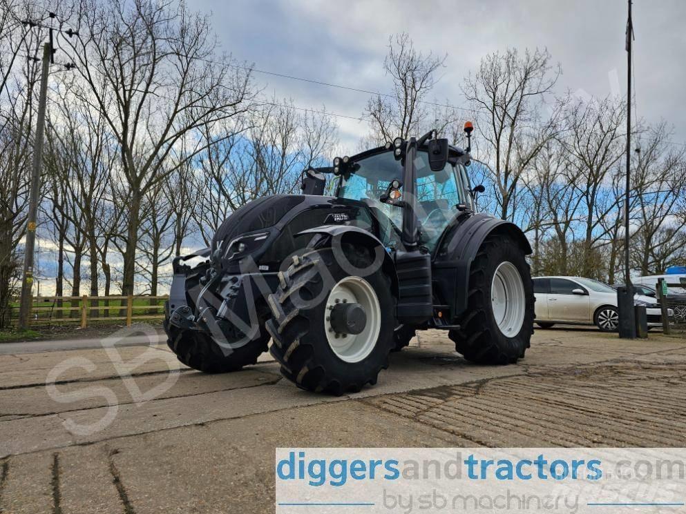 Valtra T 154 Tractors