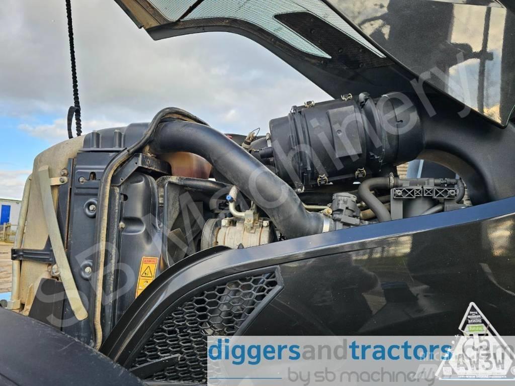 Valtra T 154 Tractors