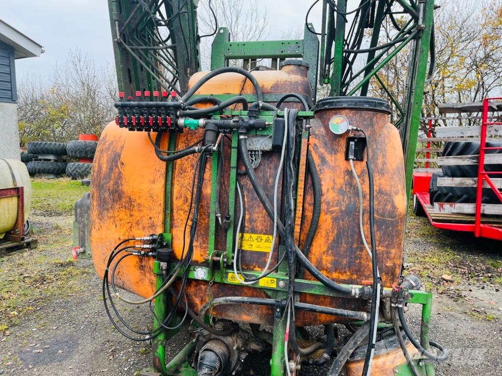 Amazone UF 1200-24 Mounted sprayers