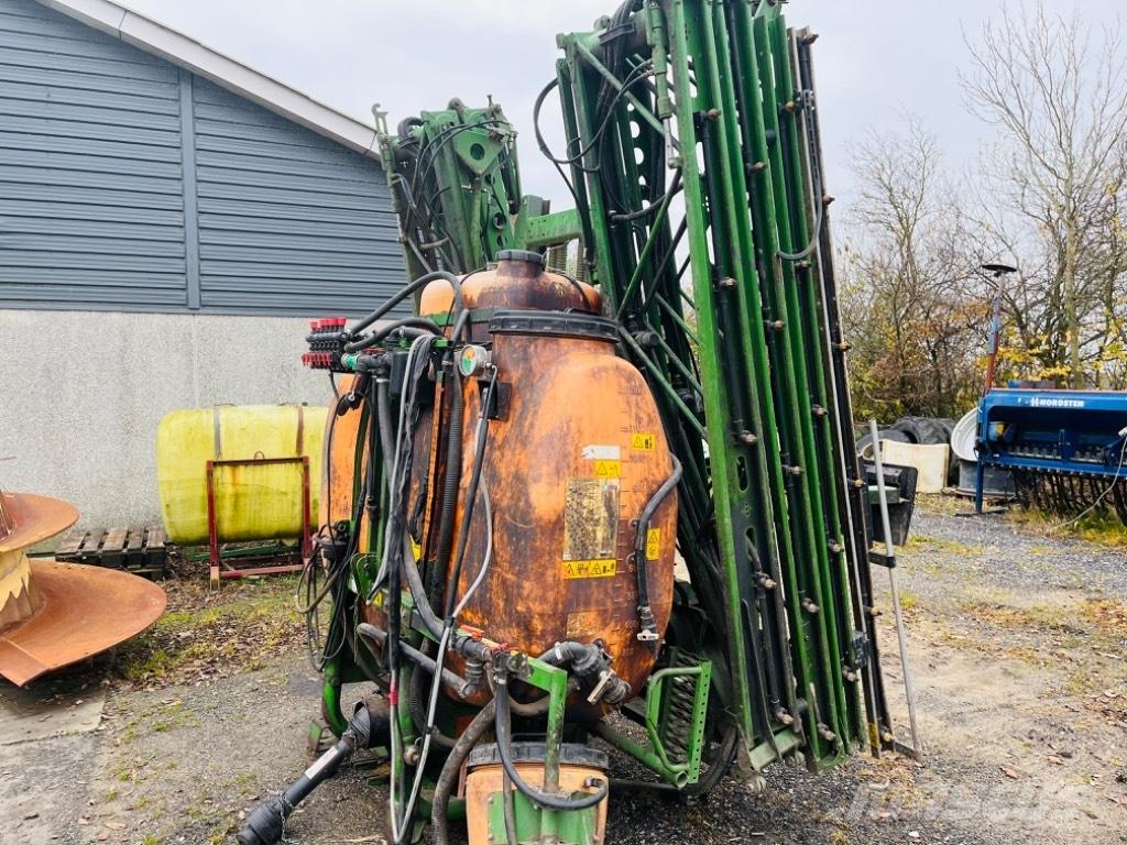 Amazone UF 1200-24 Mounted sprayers