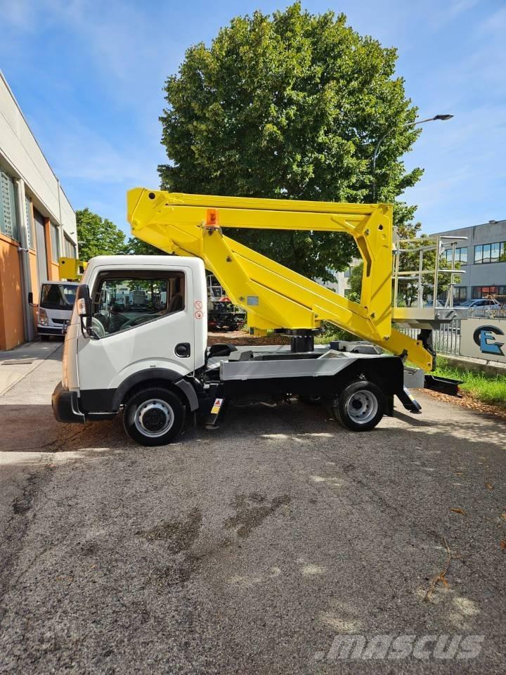Palfinger P 200 A Truck mounted platforms