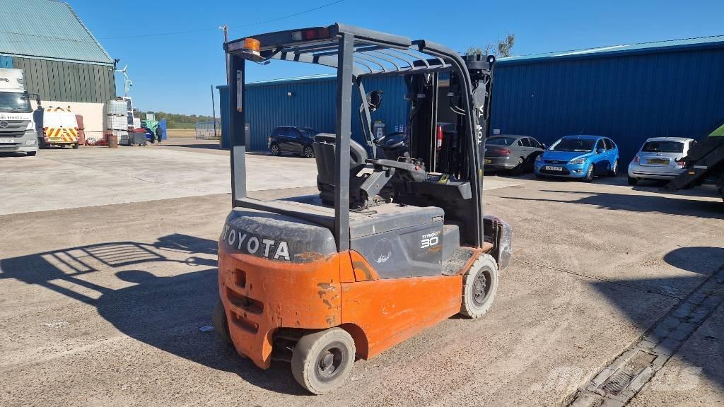 Toyota 8 FBMT 30 Electric forklift trucks