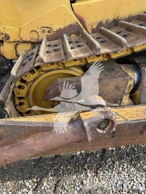 CAT D8T Crawler dozers